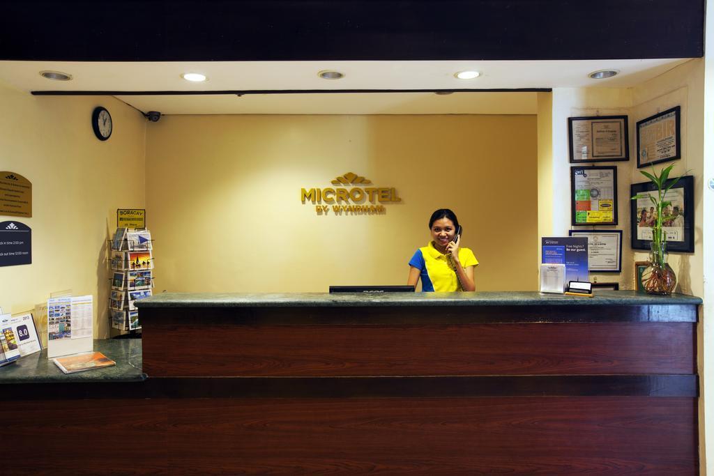 ホテル マイクロテル バイ ウィンダム ボラカイ Balabag  エクステリア 写真